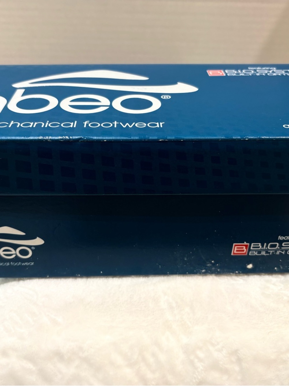 ABEO WOMAN’S PEWTER ALEA B.I.O. SYSTEM THONG SANDALS SIZE 8N
IN BOX - Picture 11 of 14